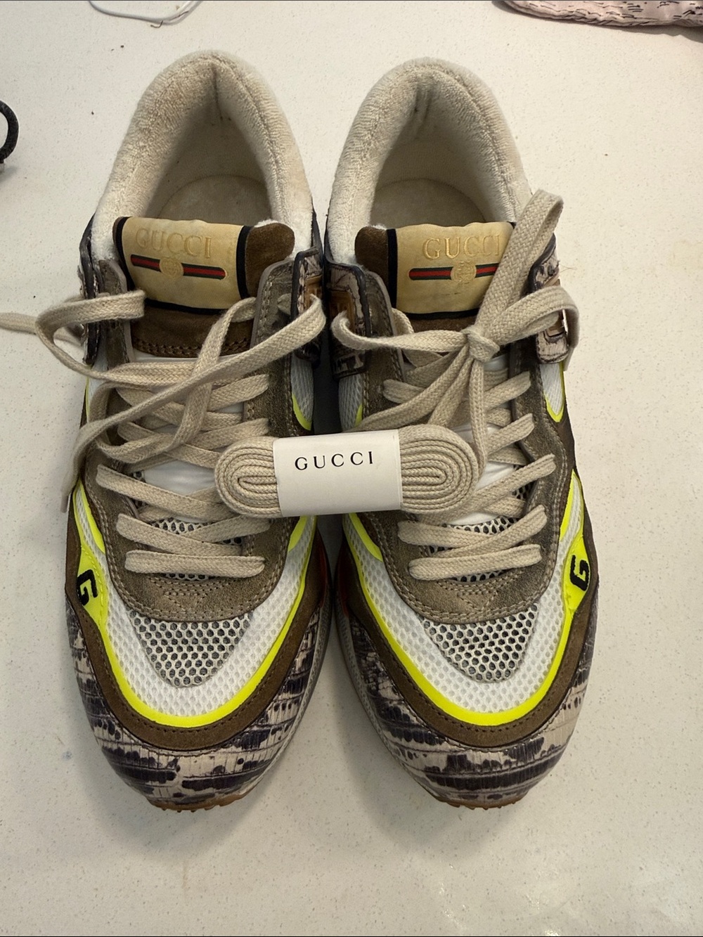 Gucci Men's White, Beige and Yellow Runner Sneakers